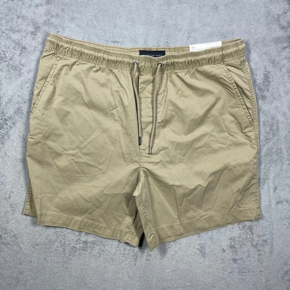 American Eagle Trekker Shorts Mens Large Khaki Flex 5.5